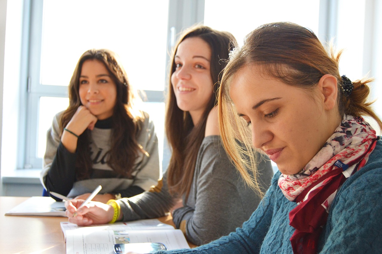 Schulen in Zusammenarbeit mit Unternehmen